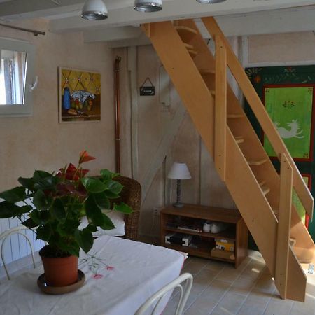 La Licorne Bed and Breakfast Lamarche-Sur-Saone Exterior foto